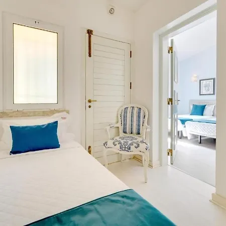 The Hideaway Retreat *