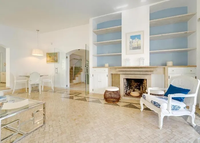 The Hideaway Retreat بيت ضيافة البوفيرا