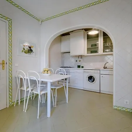 The Hideaway Retreat Πανσιόν